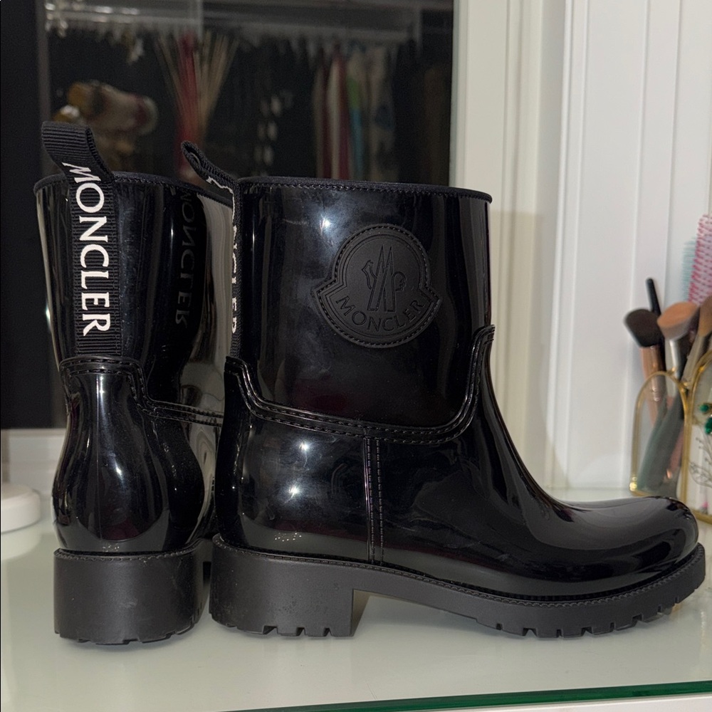 Moncler Glossy Black Winter Boots
